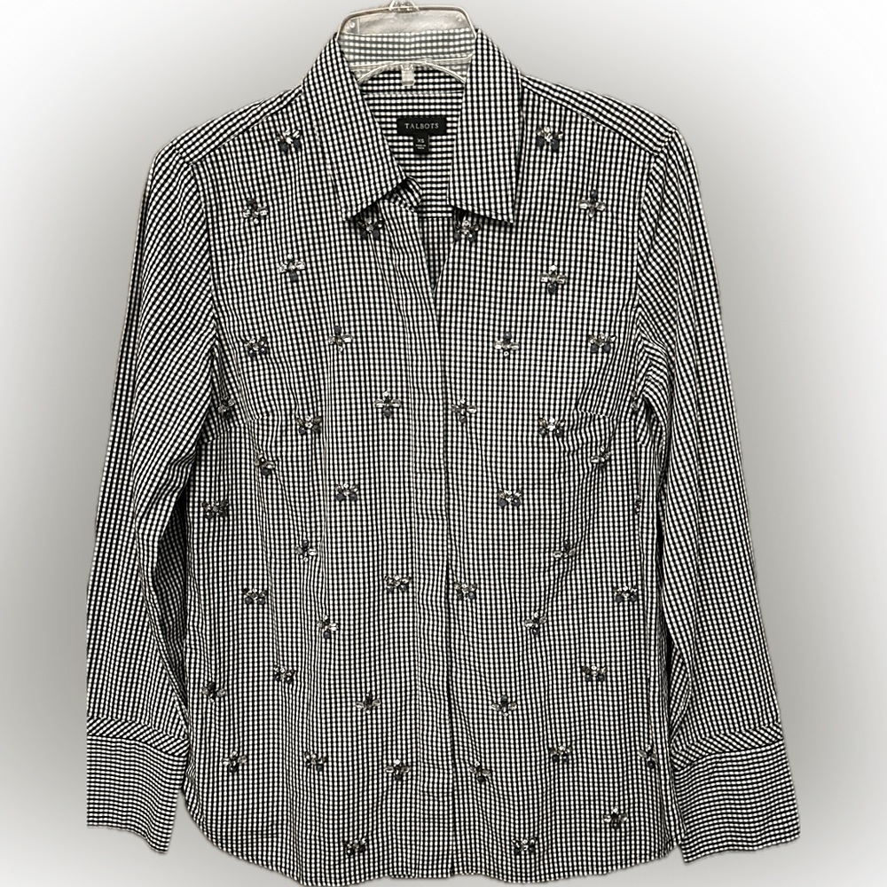 TALBOTS - Button down blouse with design